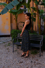 Carica l&#39;immagine nel visualizzatore di Gallery, SAIGON midi skirt flower green
