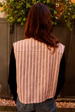 Carica l&#39;immagine nel visualizzatore di Gallery, Gilet a righe
