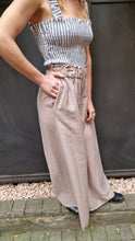 Carica l&#39;immagine nel visualizzatore di Gallery, SHANGHAI taupe pants
