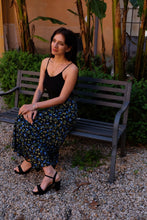 Carica l&#39;immagine nel visualizzatore di Gallery, SAIGON midi skirt flower green
