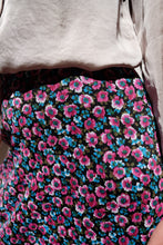Carica l&#39;immagine nel visualizzatore di Gallery, SAIGON midi skirt flower fucsia
