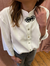 Carica l&#39;immagine nel visualizzatore di Gallery, Vittoria shirt - seta lavata e alamaro
