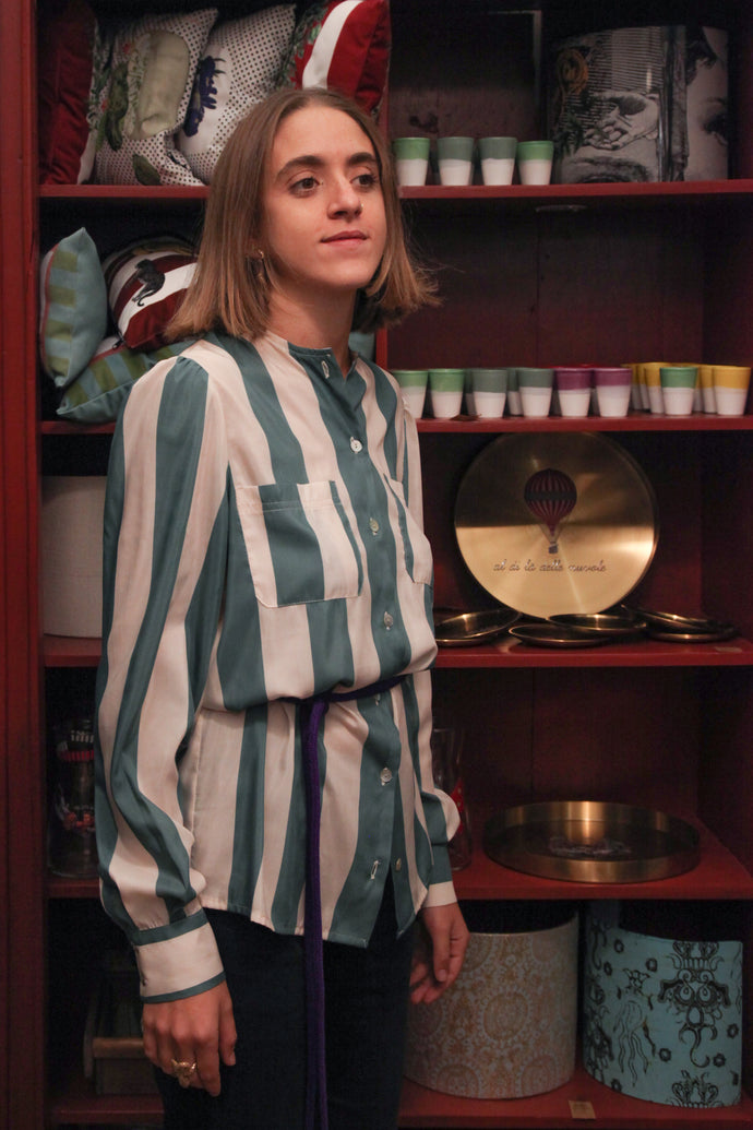 Camicia in seta con cintura