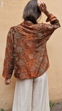 Carica l&#39;immagine nel visualizzatore di Gallery, DELHI kimono shell

